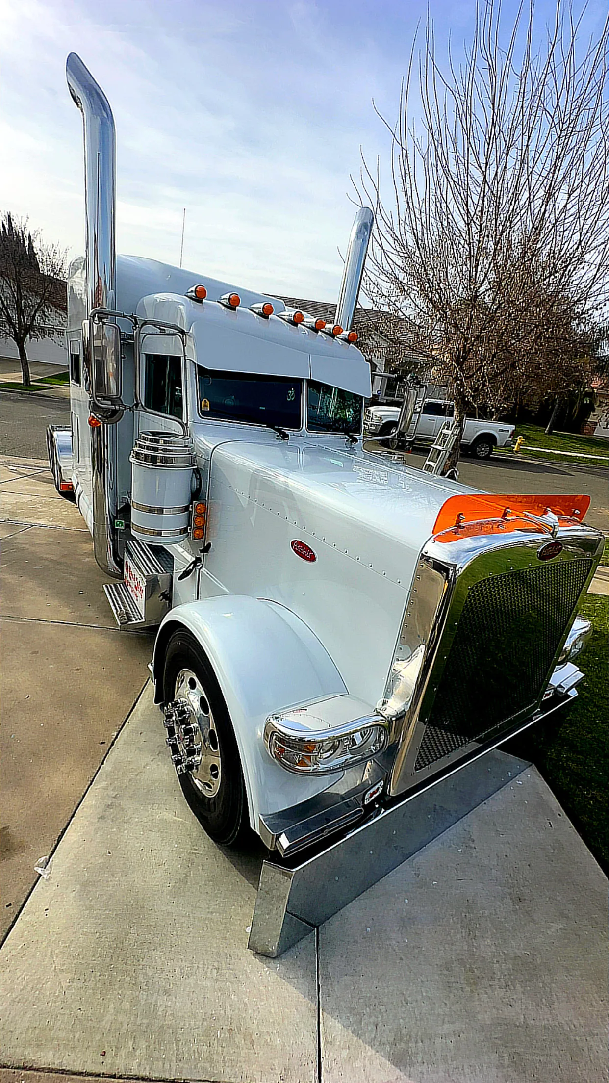 Rockstar Trucking Peterbilt parked on assignment